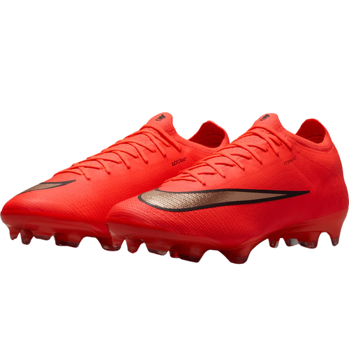 Nike Mercurial Vapor 17 Elite FG soccer cleats in vibrant Aurora color with sleek design, ideal for competitive play.